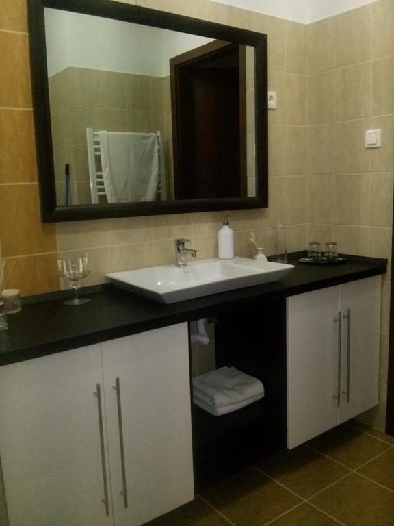 Feszek Apartman デブレツェン 部屋 写真